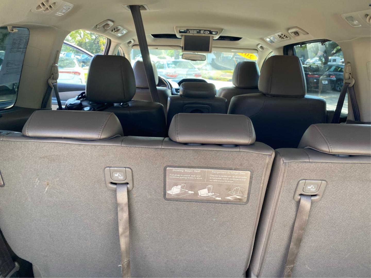 2012 GRAY HONDA ODYSSEY TOURING (5FNRL5H96CB) with an 3.5L engine, Automatic transmission, located at 908 SE 14th Street, Des Moines, IA, 50317, (515) 281-0330, 41.580303, -93.597046- Photo#12