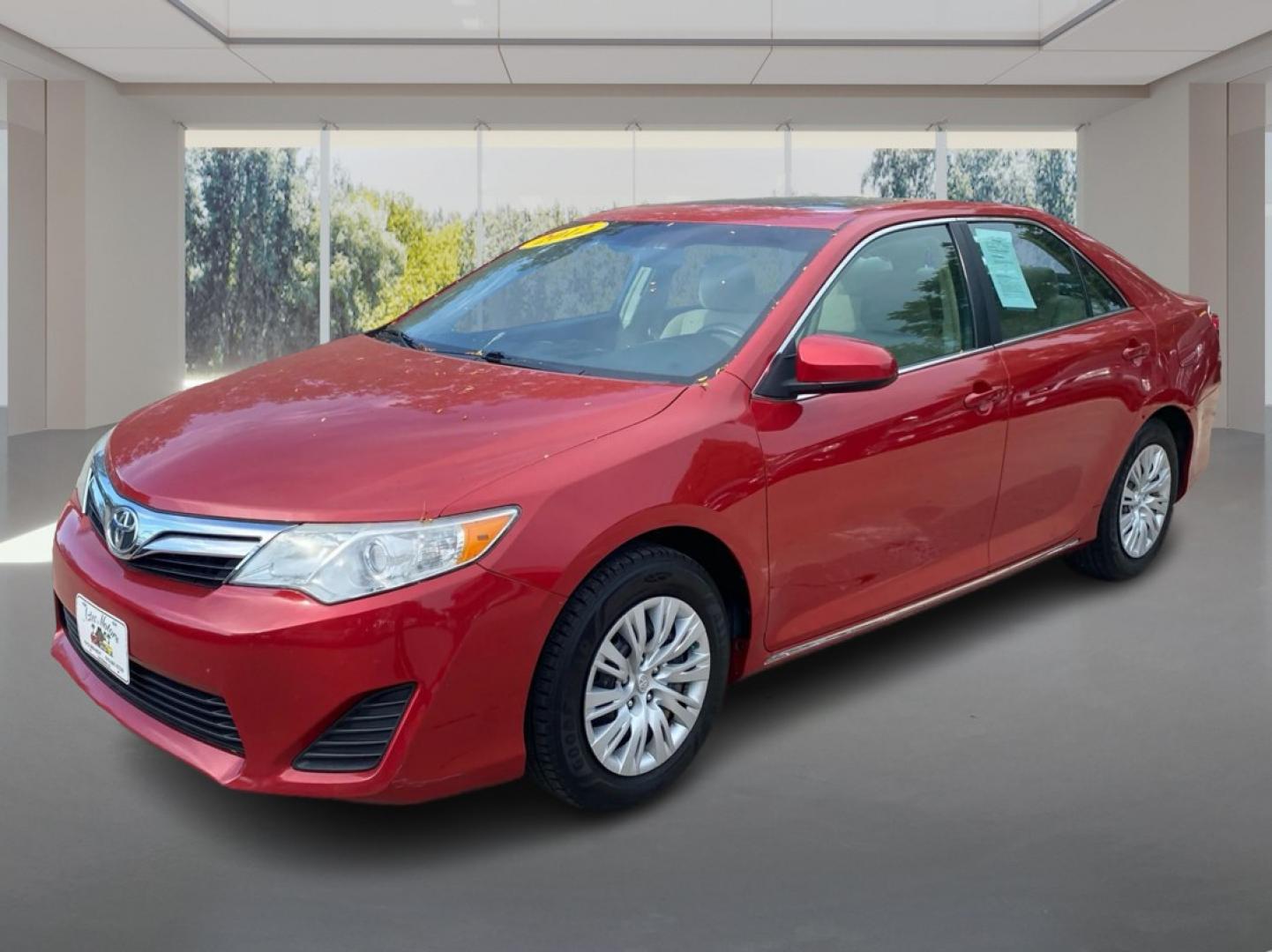 2012 RED TOYOTA CAMRY LE (4T4BF1FK5CR) with an 2.5L engine, Automatic transmission, located at 908 SE 14th Street, Des Moines, IA, 50317, (515) 281-0330, 41.580303, -93.597046- Photo#7