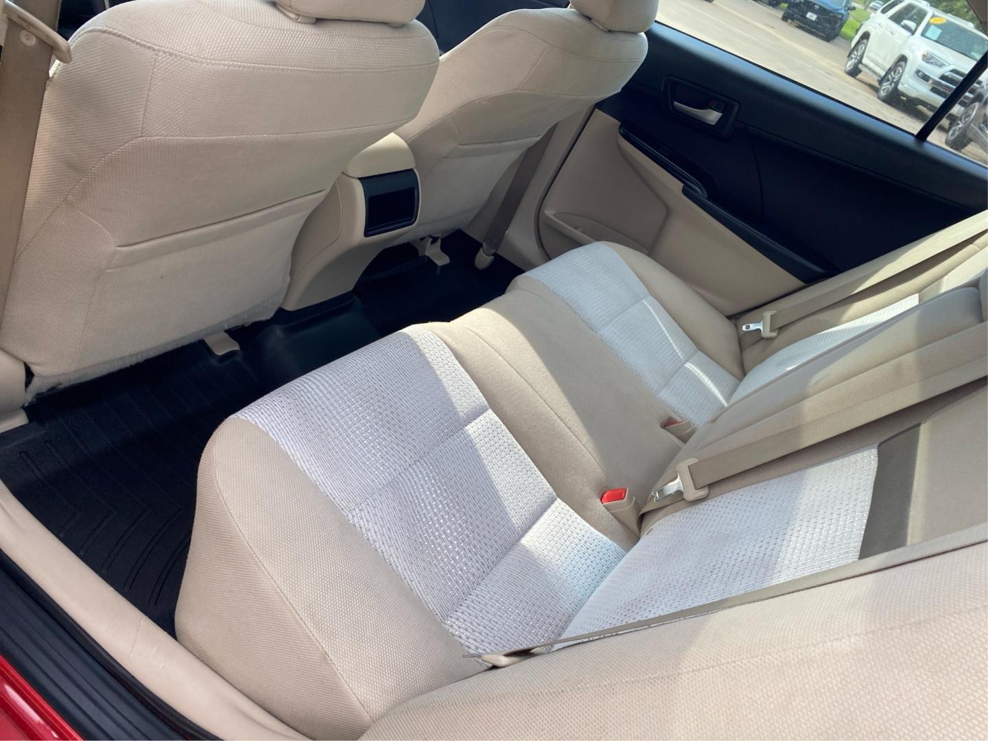 2012 RED TOYOTA CAMRY LE (4T4BF1FK5CR) with an 2.5L engine, Automatic transmission, located at 908 SE 14th Street, Des Moines, IA, 50317, (515) 281-0330, 41.580303, -93.597046- Photo#9