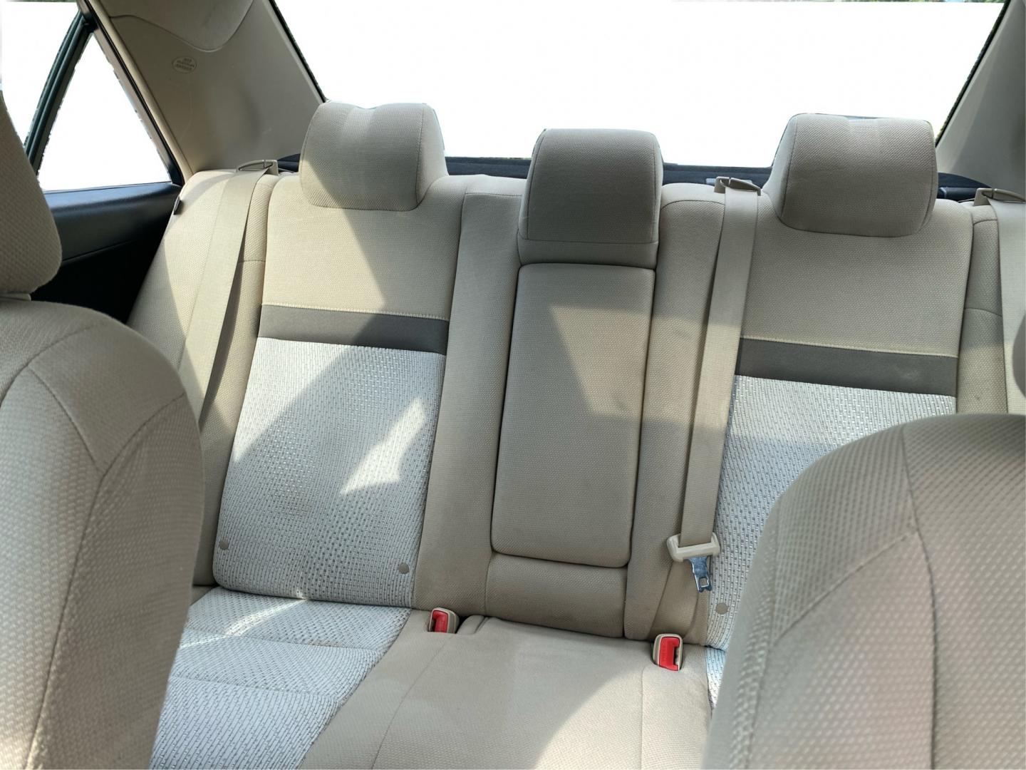 2012 RED TOYOTA CAMRY LE (4T4BF1FK5CR) with an 2.5L engine, Automatic transmission, located at 908 SE 14th Street, Des Moines, IA, 50317, (515) 281-0330, 41.580303, -93.597046- Photo#14