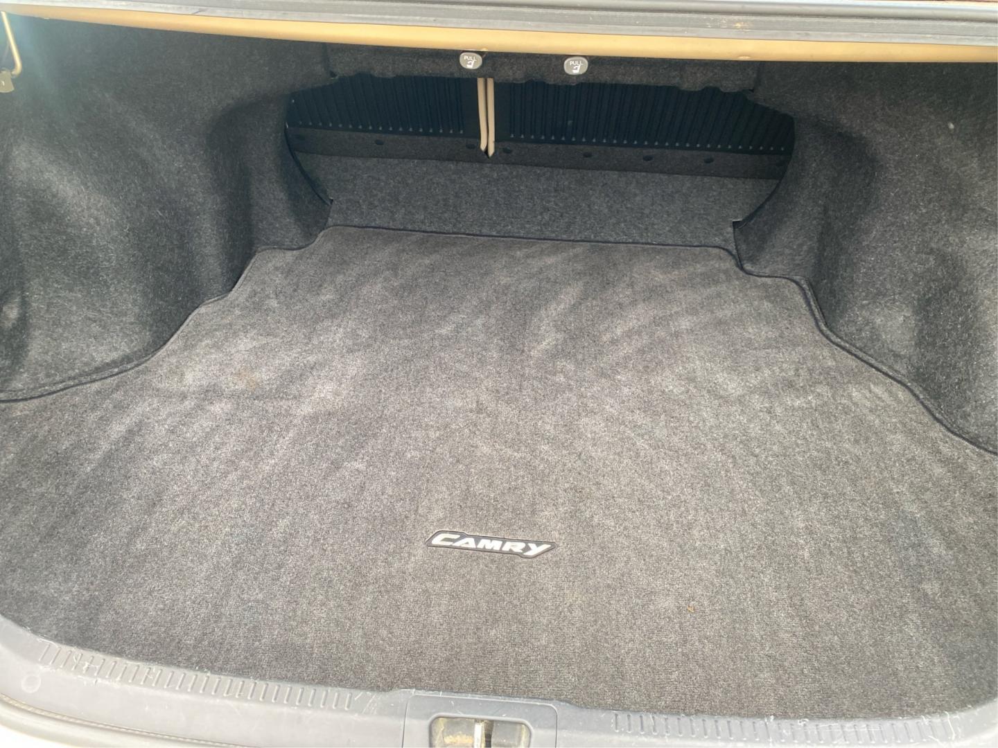 2012 TAN TOYOTA CAMRY XLE (4T4BF1FK6CR) with an 2.5L engine, Automatic transmission, located at 908 SE 14th Street, Des Moines, IA, 50317, (515) 281-0330, 41.580303, -93.597046- Photo#12