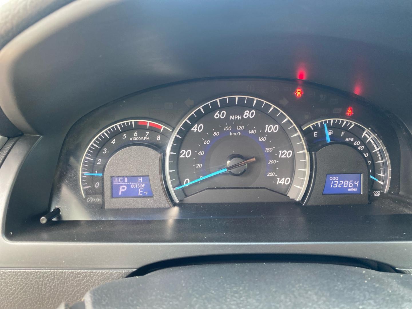 2012 TAN TOYOTA CAMRY XLE (4T4BF1FK6CR) with an 2.5L engine, Automatic transmission, located at 908 SE 14th Street, Des Moines, IA, 50317, (515) 281-0330, 41.580303, -93.597046- Photo#15