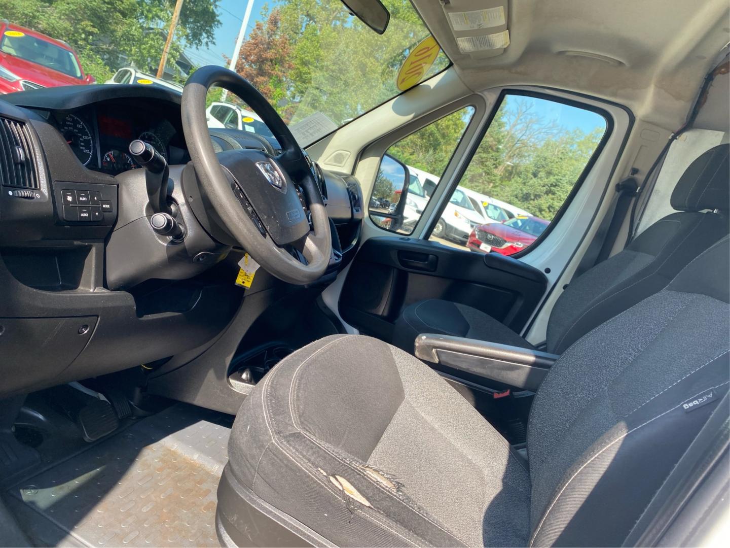 2016 WHITE RAM PROMASTER 3500 3500 HIGH (3C6URVJGXGE) with an 3.6L engine, Automatic transmission, located at 908 SE 14th Street, Des Moines, IA, 50317, (515) 281-0330, 41.580303, -93.597046- Photo#8