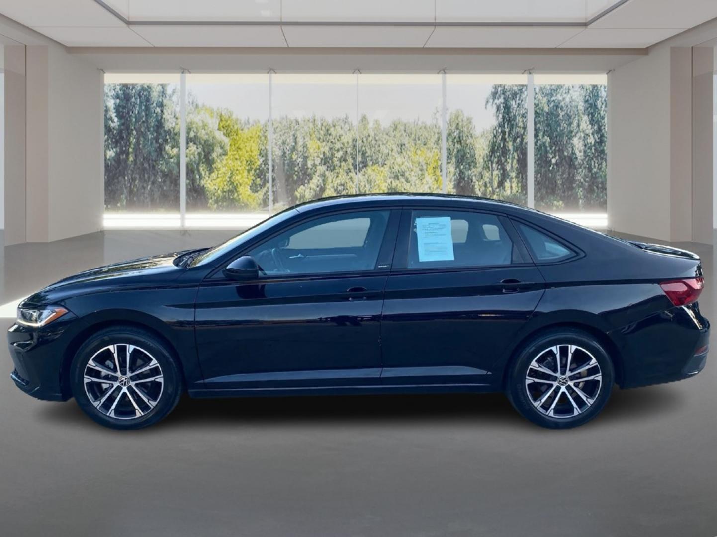 2025 BLACK VOLKSWAGEN JETTA SPORT (3VWBX7BU0SM) with an 1.5L engine, Automatic transmission, located at 908 SE 14th Street, Des Moines, IA, 50317, (515) 281-0330, 41.580303, -93.597046- Photo#5
