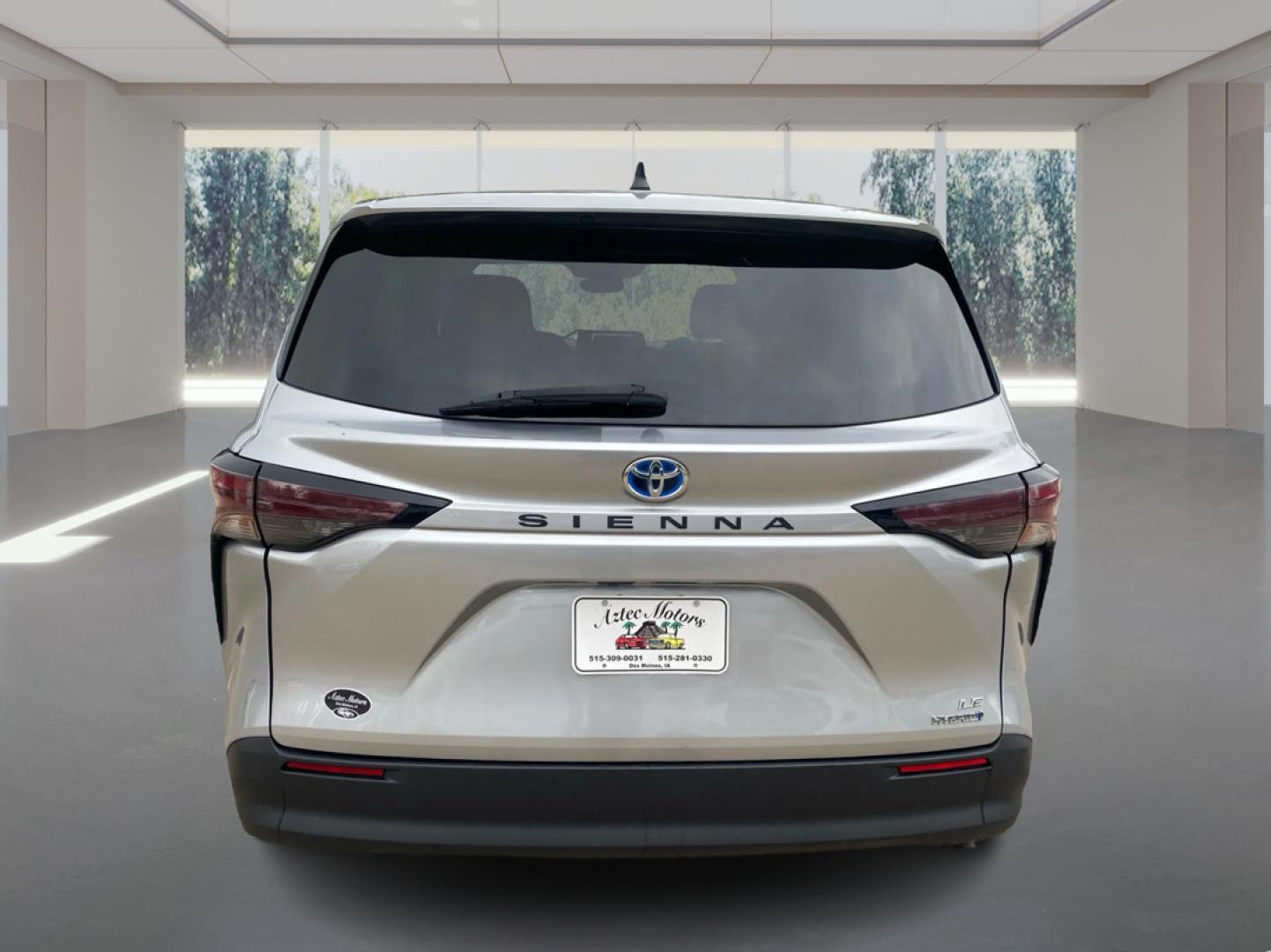 2023 SILVER TOYOTA SIENNA LE (5TDKRKEC7PS) with an 2.5L engine, Continuously Variable transmission, located at 908 SE 14th Street, Des Moines, IA, 50317, (515) 281-0330, 41.580303, -93.597046- Photo#3