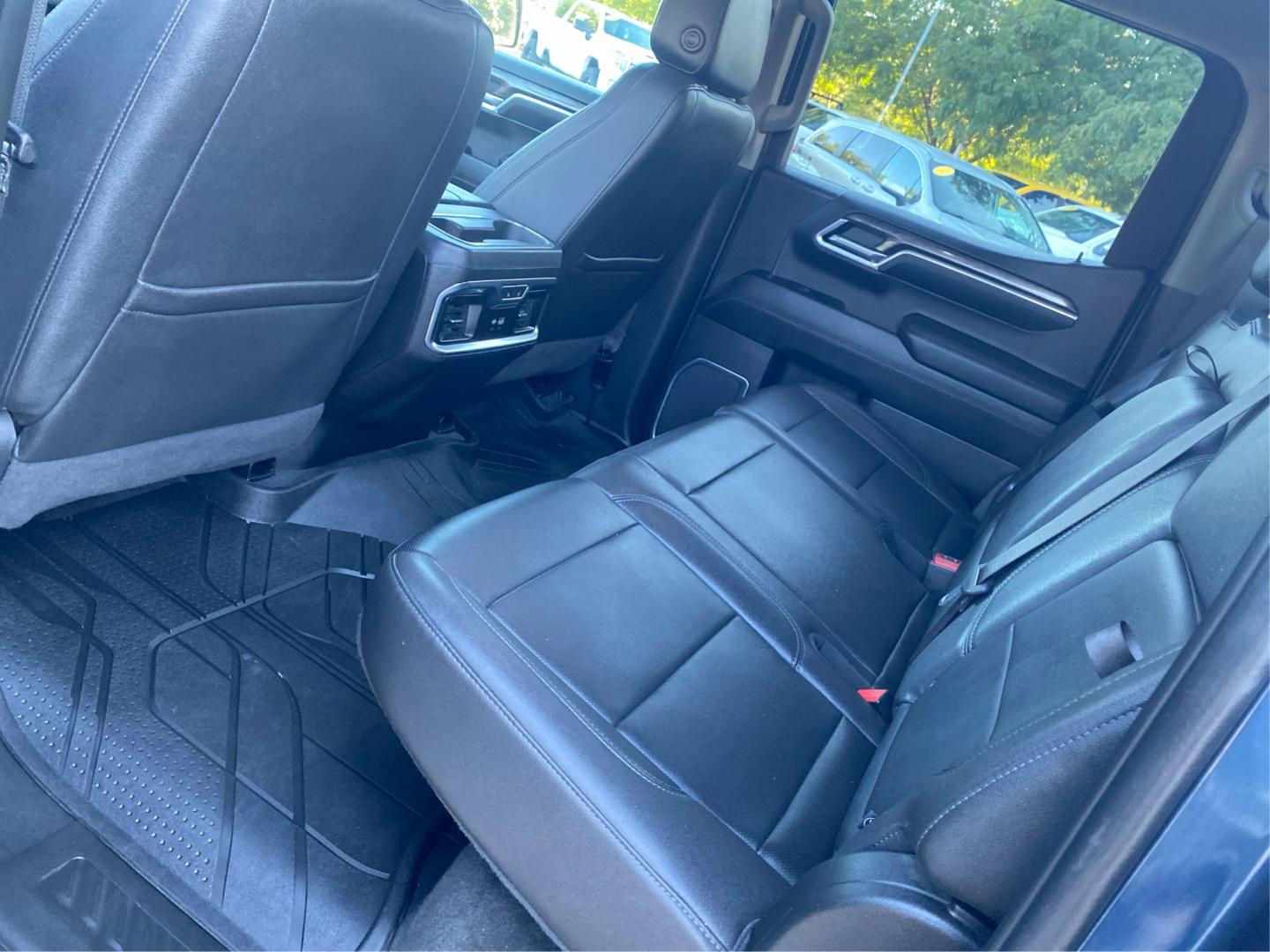 2022 BLUE CHEVROLET SILVERADO 1500 LTZ (1GCUDGET4NZ) with an 3.0L engine, Automatic transmission, located at 908 SE 14th Street, Des Moines, IA, 50317, (515) 281-0330, 41.580303, -93.597046- Photo#9