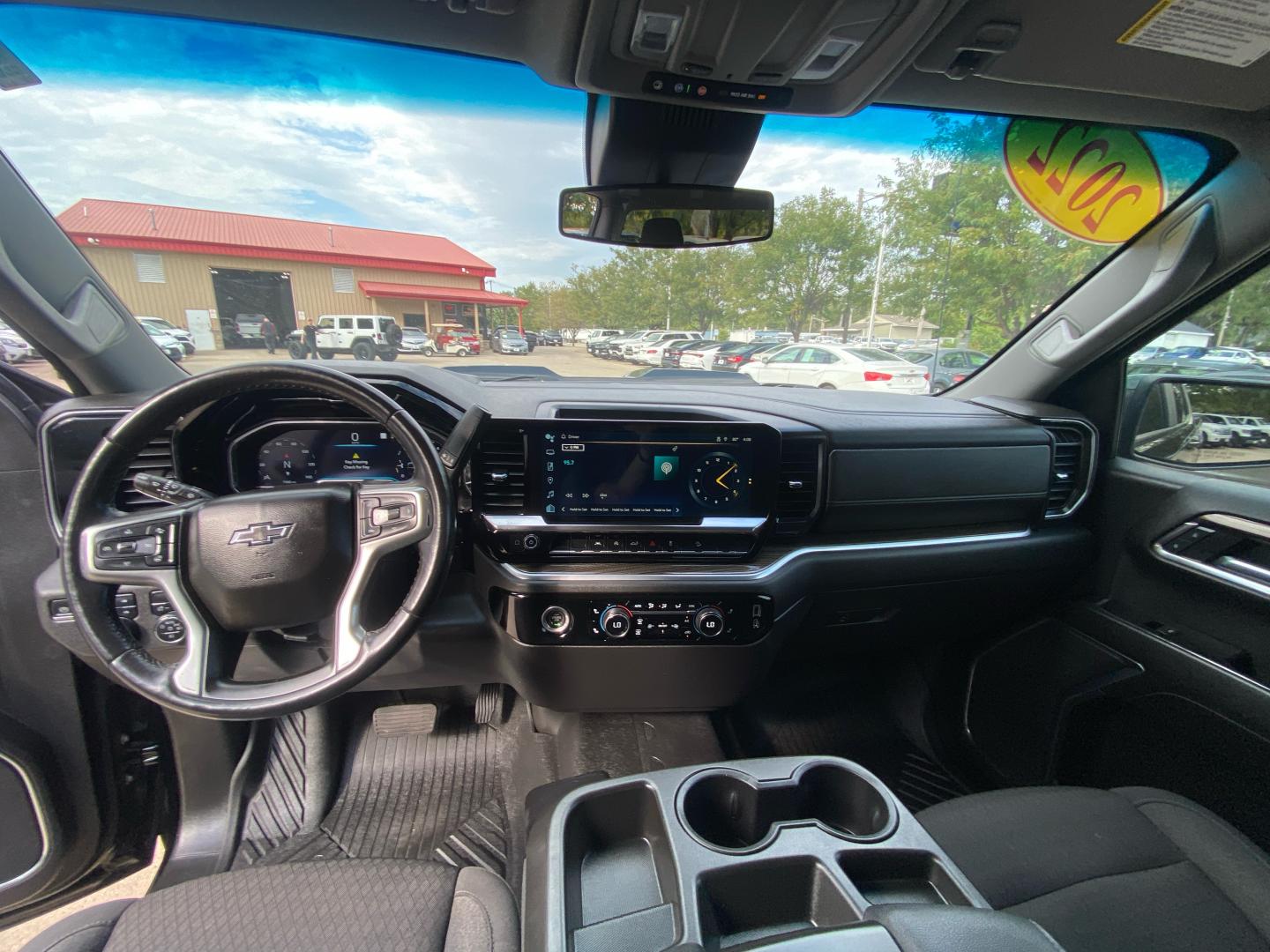 2022 BLACK CHEVROLET SILVERADO 1500 LT TRAIL BOSS (3GCPDFEK2NG) with an 2.7L engine, Automatic transmission, located at 908 SE 14th Street, Des Moines, IA, 50317, (515) 281-0330, 41.580303, -93.597046- Photo#20