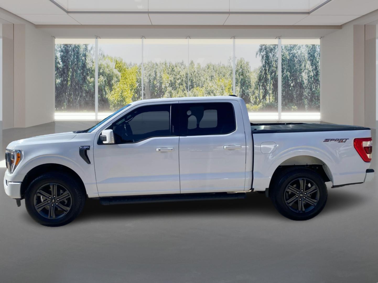 2023 WHITE FORD F150 SUPERCREW LARIAT (1FTEW1EPXPK) with an 2.7L engine, Automatic transmission, located at 908 SE 14th Street, Des Moines, IA, 50317, (515) 281-0330, 41.580303, -93.597046- Photo#5