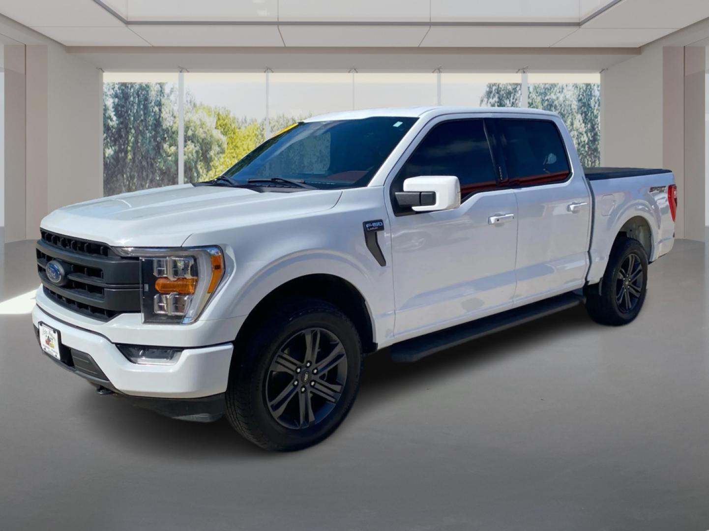 2023 WHITE FORD F150 SUPERCREW LARIAT (1FTEW1EPXPK) with an 2.7L engine, Automatic transmission, located at 908 SE 14th Street, Des Moines, IA, 50317, (515) 281-0330, 41.580303, -93.597046- Photo#7