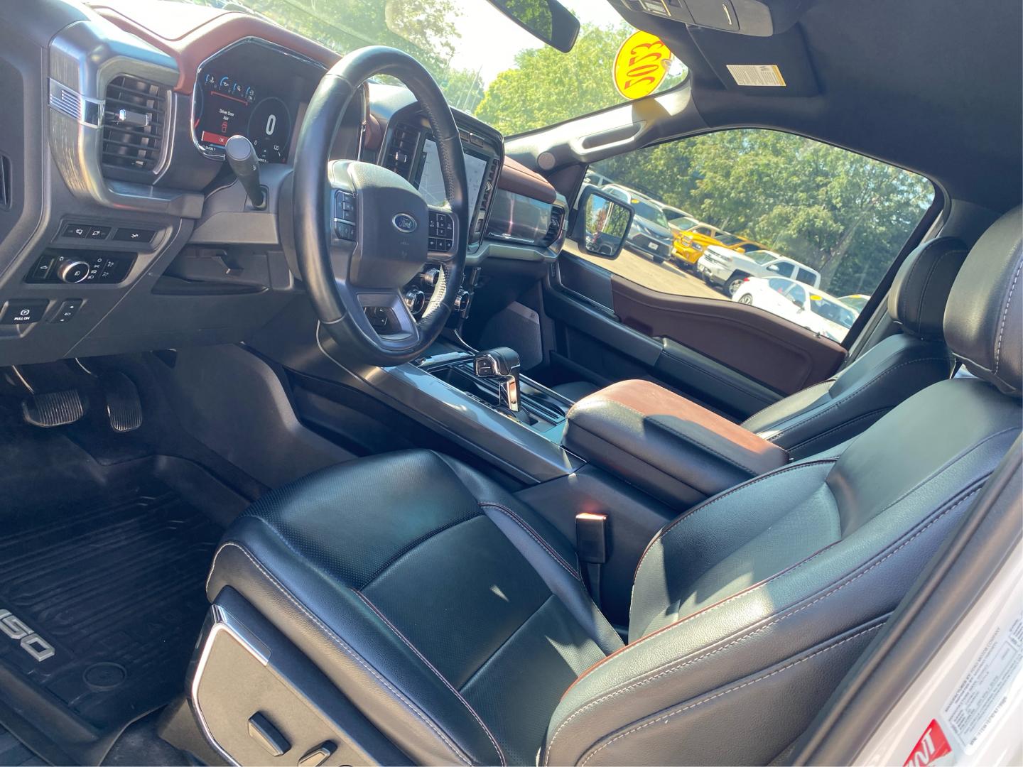 2023 WHITE FORD F150 SUPERCREW LARIAT (1FTEW1EPXPK) with an 2.7L engine, Automatic transmission, located at 908 SE 14th Street, Des Moines, IA, 50317, (515) 281-0330, 41.580303, -93.597046- Photo#8