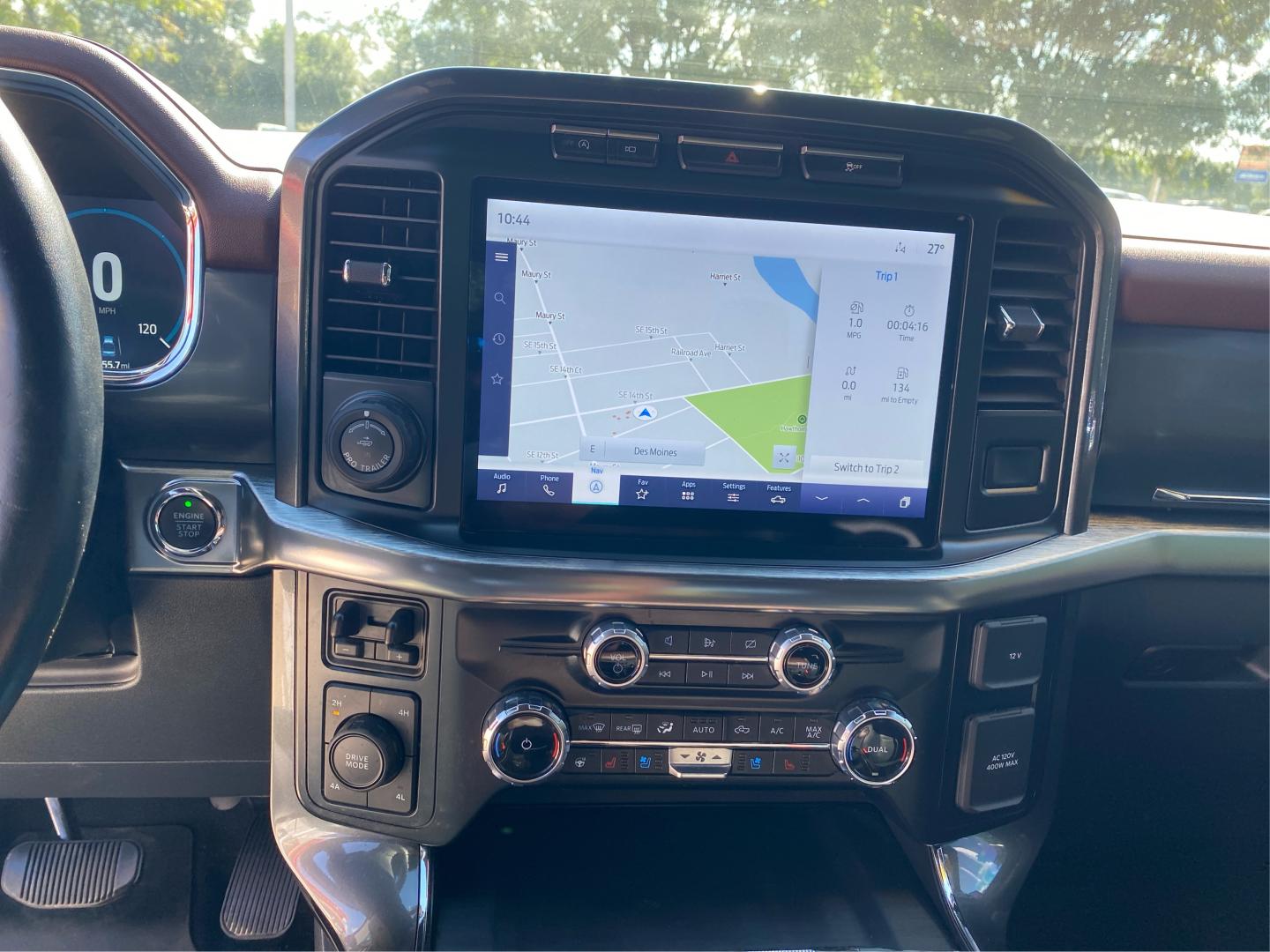 2023 WHITE FORD F150 SUPERCREW LARIAT (1FTEW1EPXPK) with an 2.7L engine, Automatic transmission, located at 908 SE 14th Street, Des Moines, IA, 50317, (515) 281-0330, 41.580303, -93.597046- Photo#12