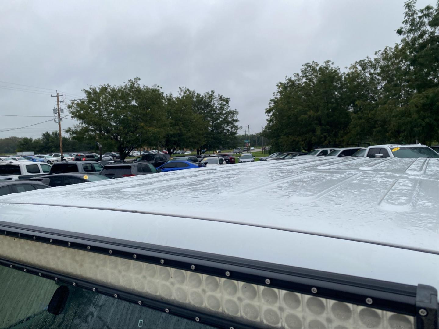 2016 WHITE JEEP WRANGLER UNLIMI SPORT (1C4BJWDG5GL) with an 3.6L engine, Automatic transmission, located at 908 SE 14th Street, Des Moines, IA, 50317, (515) 281-0330, 41.580303, -93.597046- Photo#11