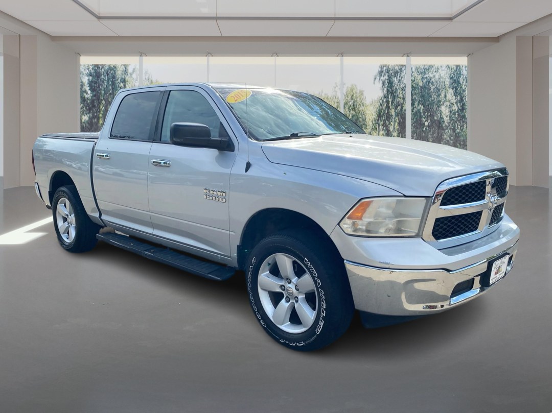 photo of 2015 RAM 1500 SLT