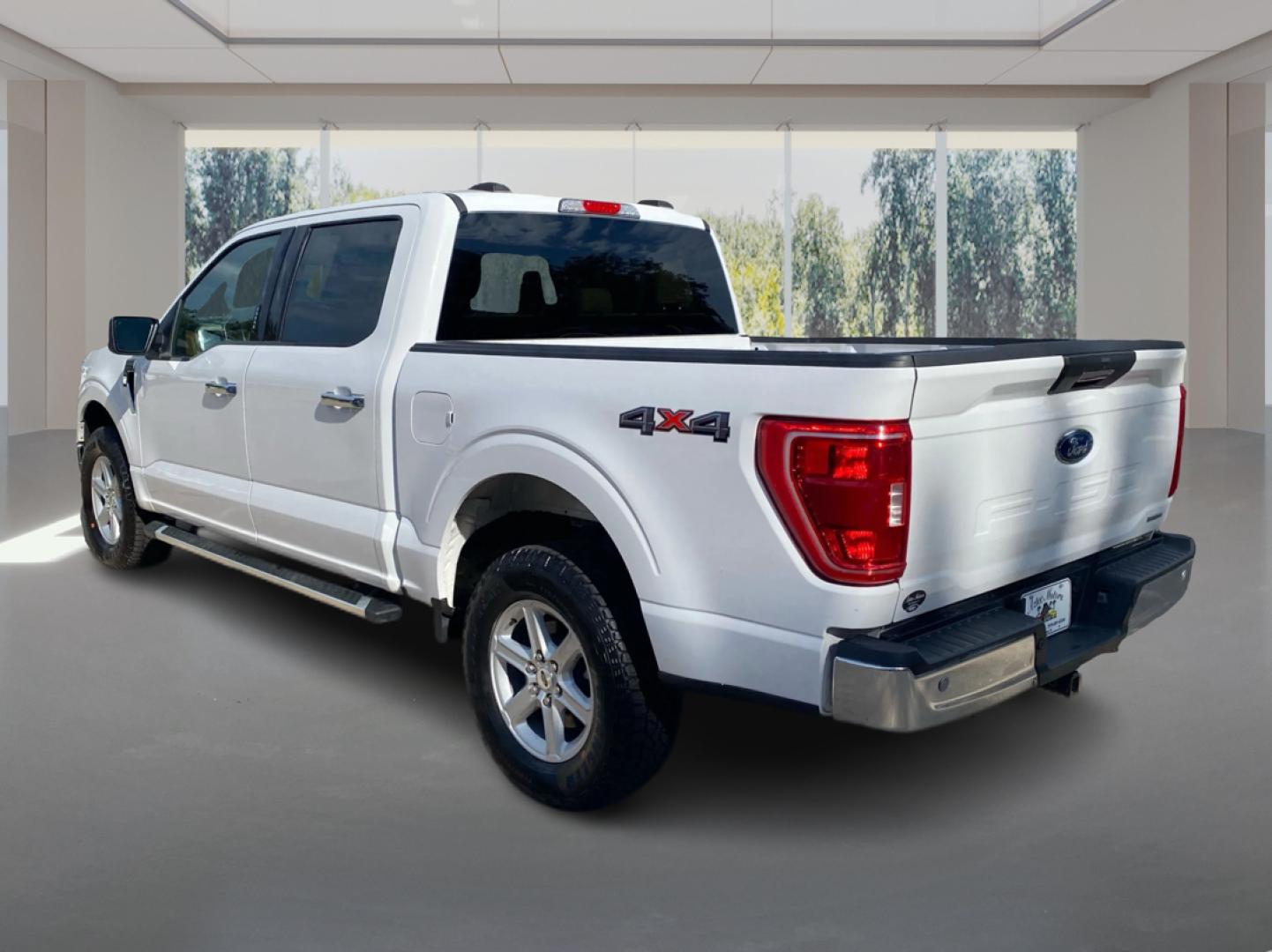 2022 WHITE FORD F150 SUPERCREW (1FTFW1E82NK) with an 3.5L engine, Automatic transmission, located at 908 SE 14th Street, Des Moines, IA, 50317, (515) 281-0330, 41.580303, -93.597046- Photo#4