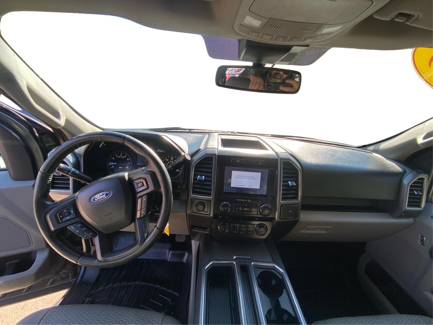 2019 GRAY FORD F150 SUPERCREW (1FTEW1EB0KK) with an 3.3L engine, Automatic transmission, located at 908 SE 14th Street, Des Moines, IA, 50317, (515) 281-0330, 41.580303, -93.597046- Photo#21