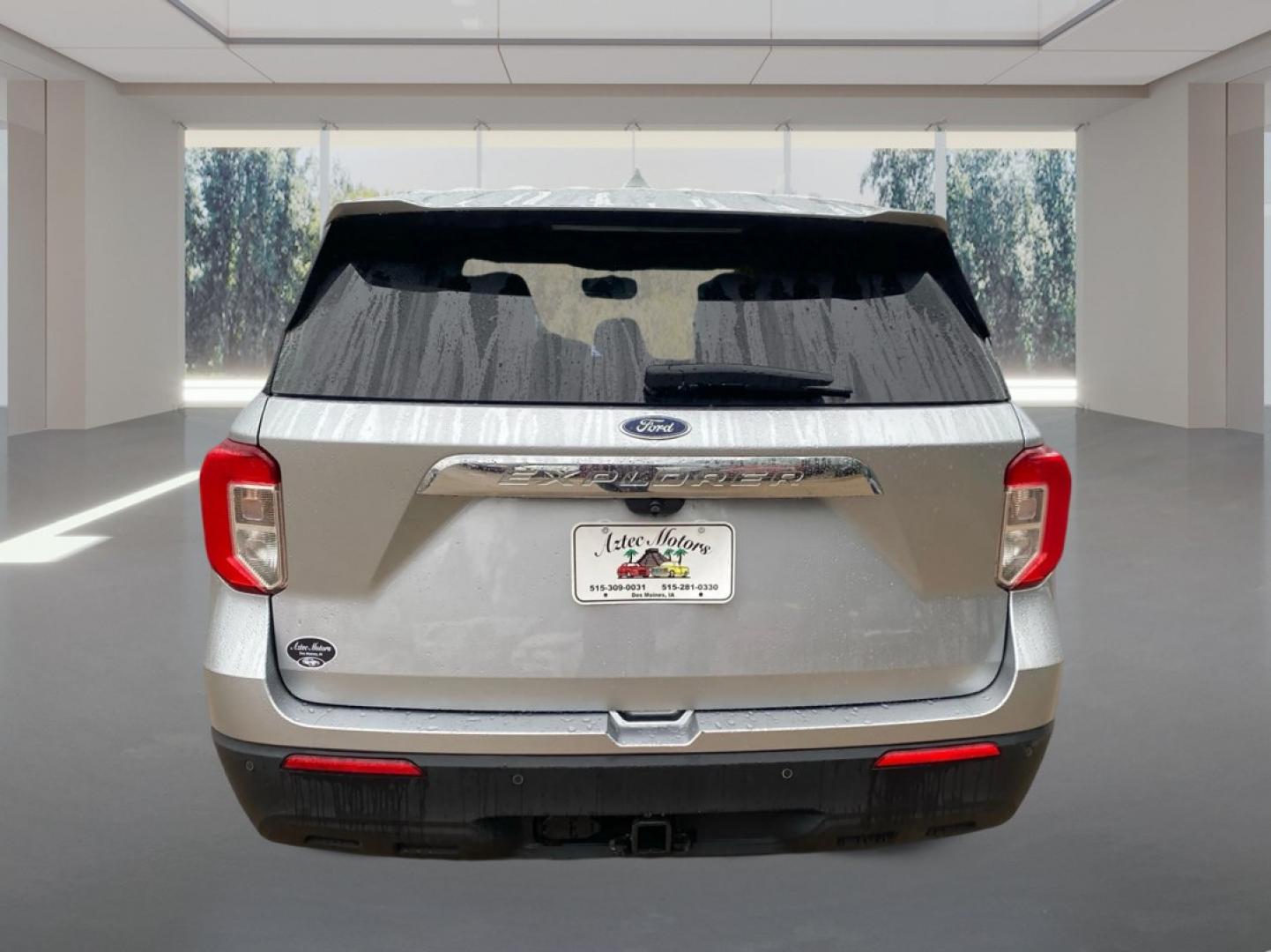 2020 SILVER FORD EXPLORER (1FMSK8BB3LG) with an 3.3L engine, Automatic transmission, located at 908 SE 14th Street, Des Moines, IA, 50317, (515) 281-0330, 41.580303, -93.597046- Photo#3