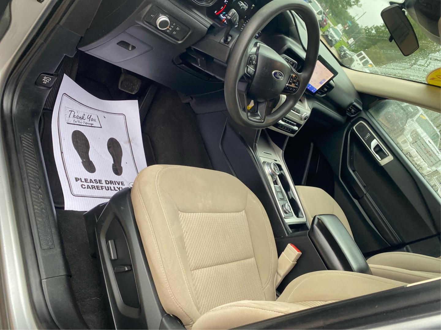 2020 SILVER FORD EXPLORER (1FMSK8BB3LG) with an 3.3L engine, Automatic transmission, located at 908 SE 14th Street, Des Moines, IA, 50317, (515) 281-0330, 41.580303, -93.597046- Photo#18