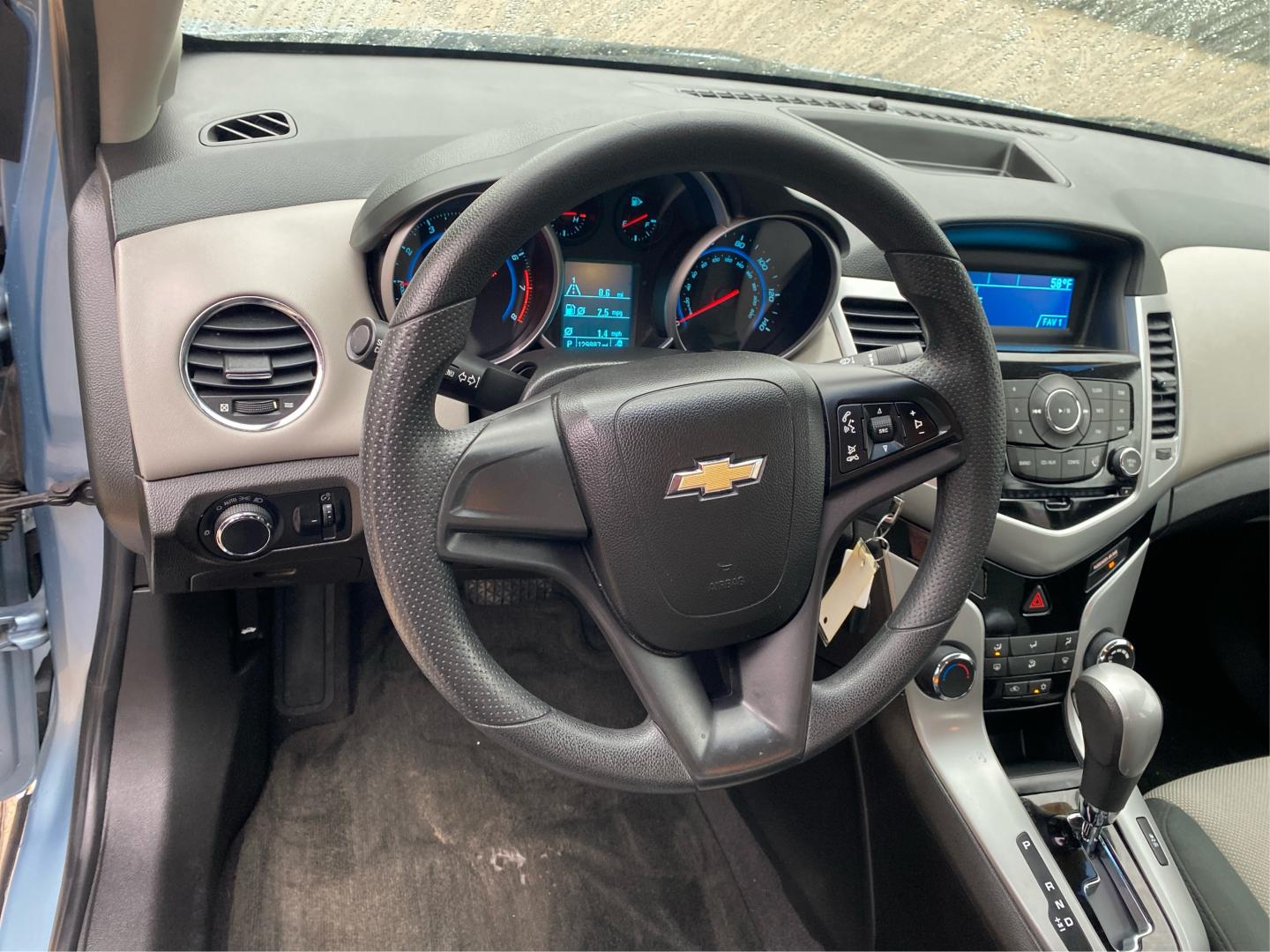 2012 BLUE CHEVROLET CRUZE LS (1G1PC5SH8C7) with an 1.8L engine, Automatic transmission, located at 908 SE 14th Street, Des Moines, IA, 50317, (515) 281-0330, 41.580303, -93.597046- Photo#16