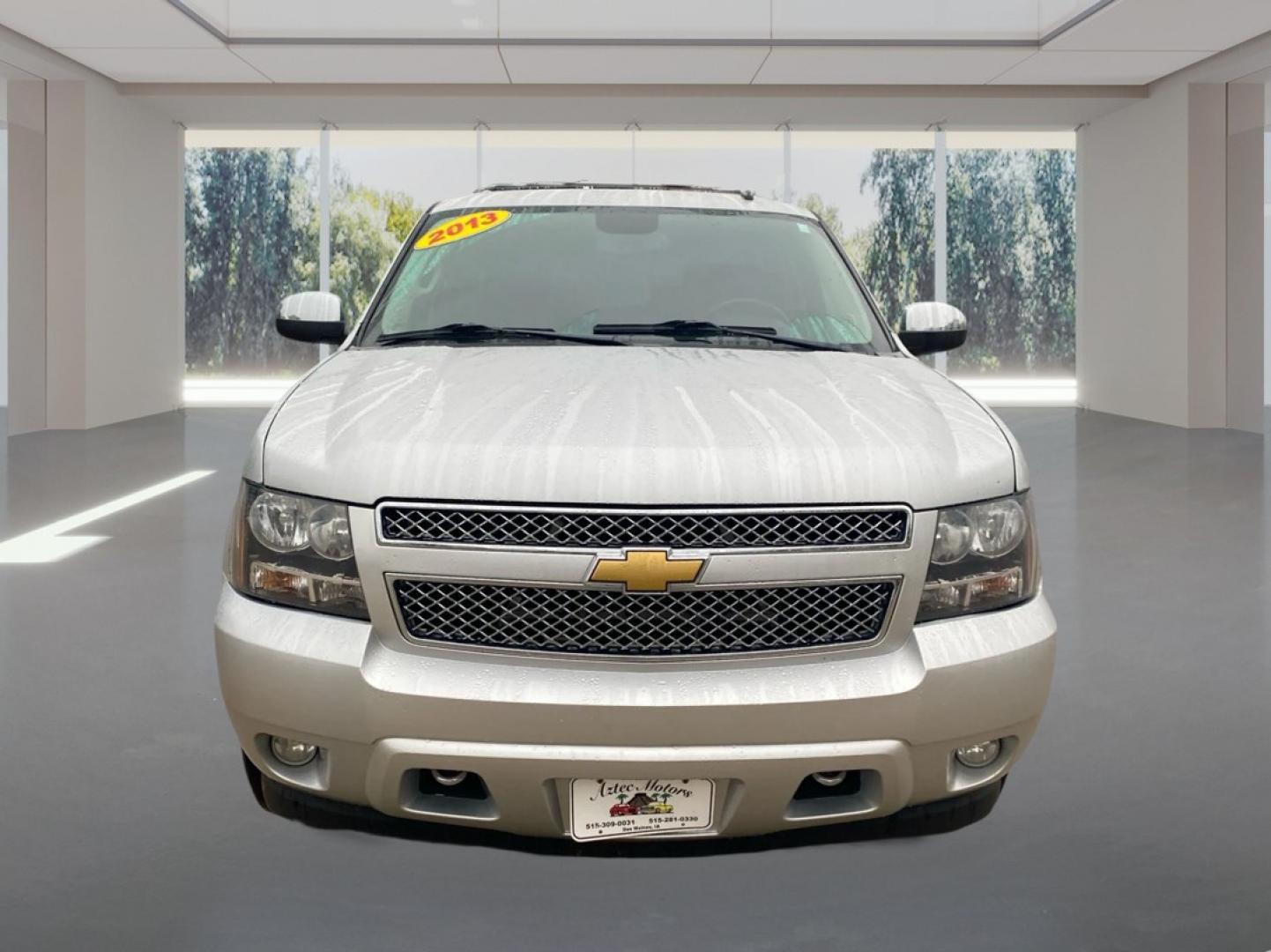 2013 SILVER CHEVROLET TAHOE 1500 LTZ (1GNSKCE08DR) with an 5.3L engine, Automatic transmission, located at 908 SE 14th Street, Des Moines, IA, 50317, (515) 281-0330, 41.580303, -93.597046- Photo#6