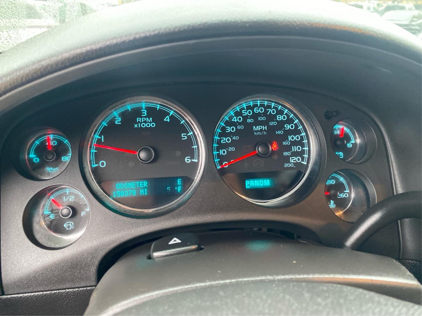 2013 SILVER CHEVROLET TAHOE 1500 LTZ (1GNSKCE08DR) with an 5.3L engine, Automatic transmission, located at 908 SE 14th Street, Des Moines, IA, 50317, (515) 281-0330, 41.580303, -93.597046- Photo#15