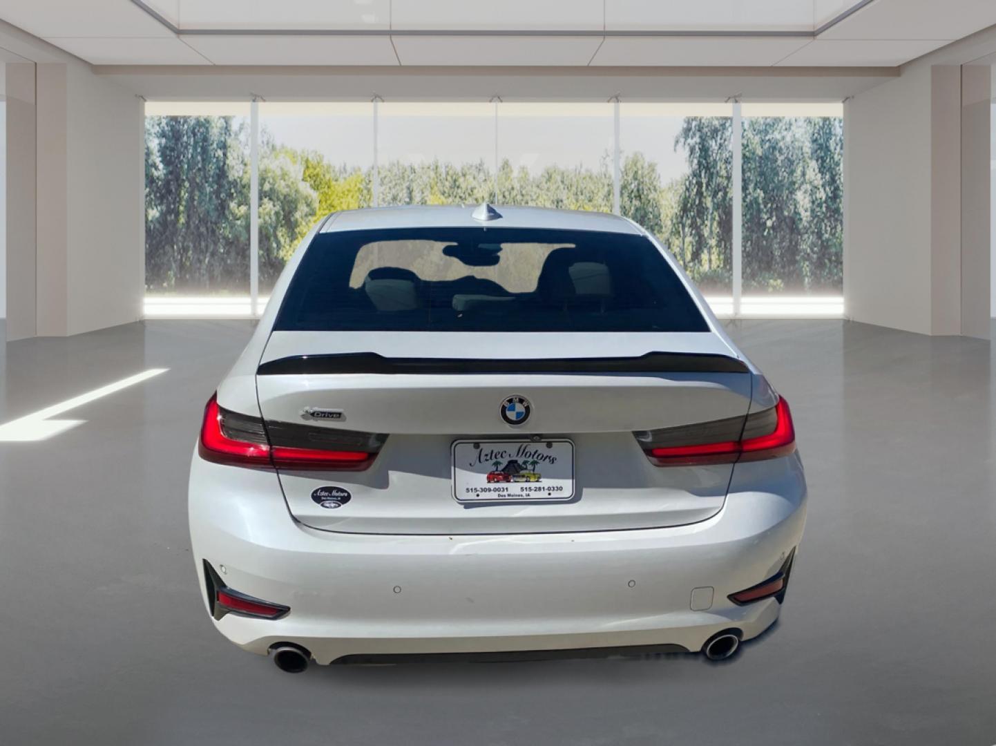 2022 WHITE BMW 330XI (3MW5R7J03N8) with an 2.0L engine, Automatic transmission, located at 908 SE 14th Street, Des Moines, IA, 50317, (515) 281-0330, 41.580303, -93.597046- Photo#3