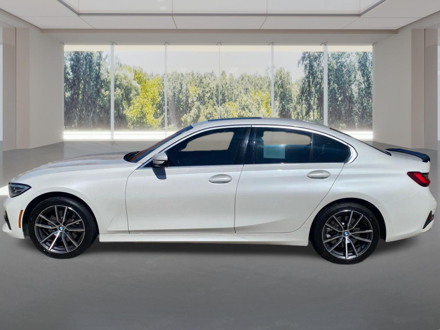 2022 WHITE BMW 330XI (3MW5R7J03N8) with an 2.0L engine, Automatic transmission, located at 908 SE 14th Street, Des Moines, IA, 50317, (515) 281-0330, 41.580303, -93.597046- Photo#5
