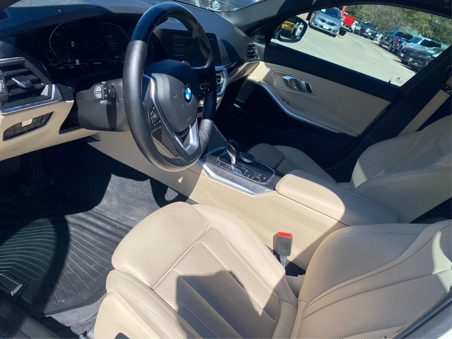 2022 WHITE BMW 330XI (3MW5R7J03N8) with an 2.0L engine, Automatic transmission, located at 908 SE 14th Street, Des Moines, IA, 50317, (515) 281-0330, 41.580303, -93.597046- Photo#8