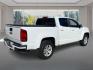 2018 WHITE CHEVROLET COLORADO LT (1GCGTCENXJ1) with an 3.6L engine, Automatic transmission, located at 908 SE 14th Street, Des Moines, IA, 50317, (515) 281-0330, 41.580303, -93.597046- Photo#2