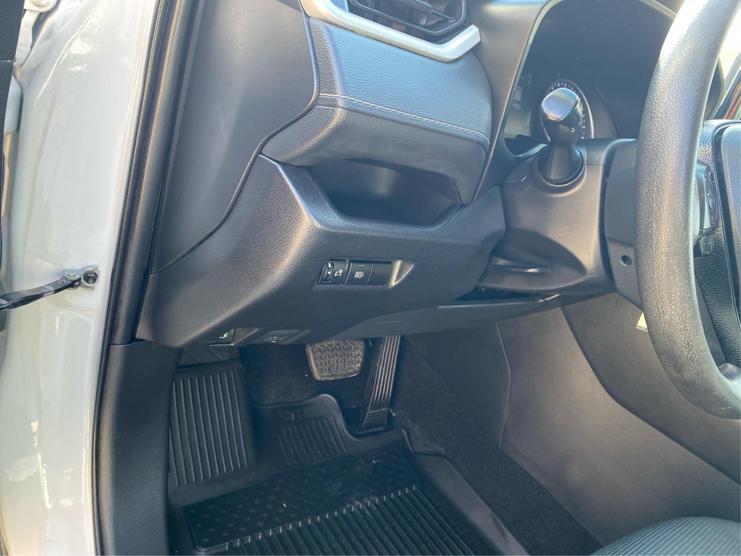 2021 WHITE TOYOTA RAV4 LE (4T3M6RFV2MU) with an 2.5L engine, Automatic transmission, located at 908 SE 14th Street, Des Moines, IA, 50317, (515) 281-0330, 41.580303, -93.597046- Photo#17