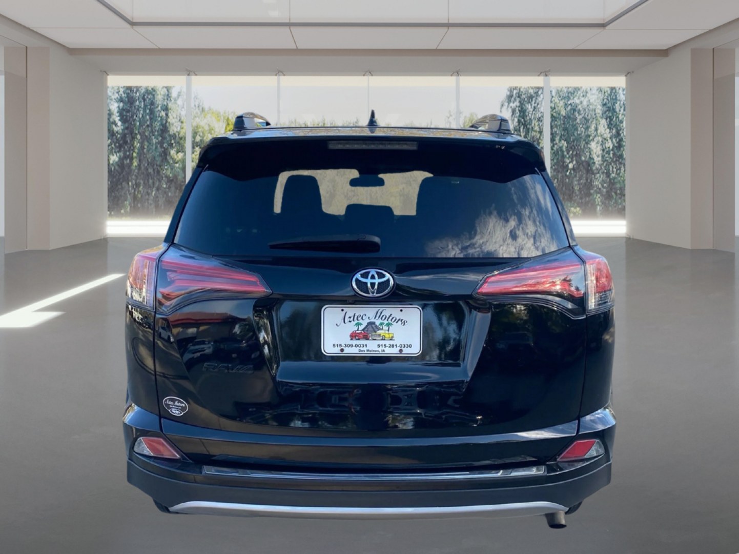 2018 BLACK TOYOTA RAV4 ADVENTURE (2T3RFREV5JW) with an 2.5L engine, Automatic transmission, located at 908 SE 14th Street, Des Moines, IA, 50317, (515) 281-0330, 41.580303, -93.597046- Photo#3