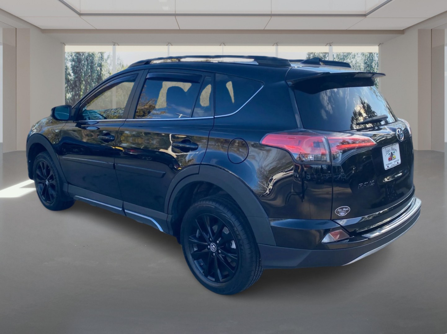 2018 BLACK TOYOTA RAV4 ADVENTURE (2T3RFREV5JW) with an 2.5L engine, Automatic transmission, located at 908 SE 14th Street, Des Moines, IA, 50317, (515) 281-0330, 41.580303, -93.597046- Photo#4