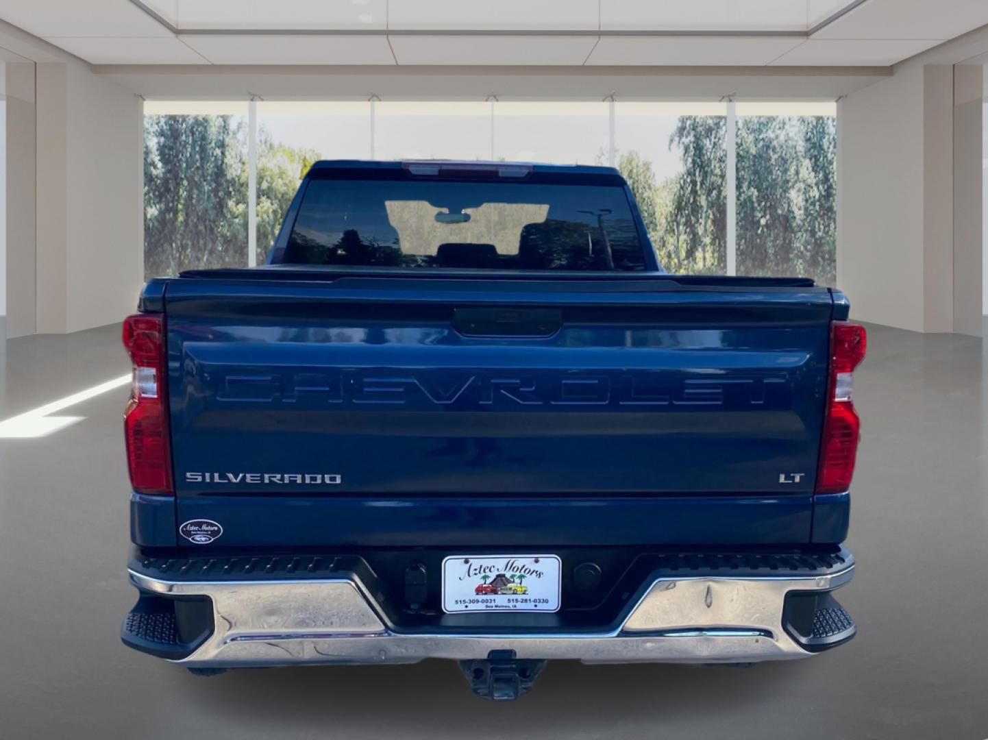 2019 BLUE CHEVROLET SILVERADO 1500 LT (1GCRYDED1KZ) with an 5.3L engine, Automatic transmission, located at 908 SE 14th Street, Des Moines, IA, 50317, (515) 281-0330, 41.580303, -93.597046- Photo#3