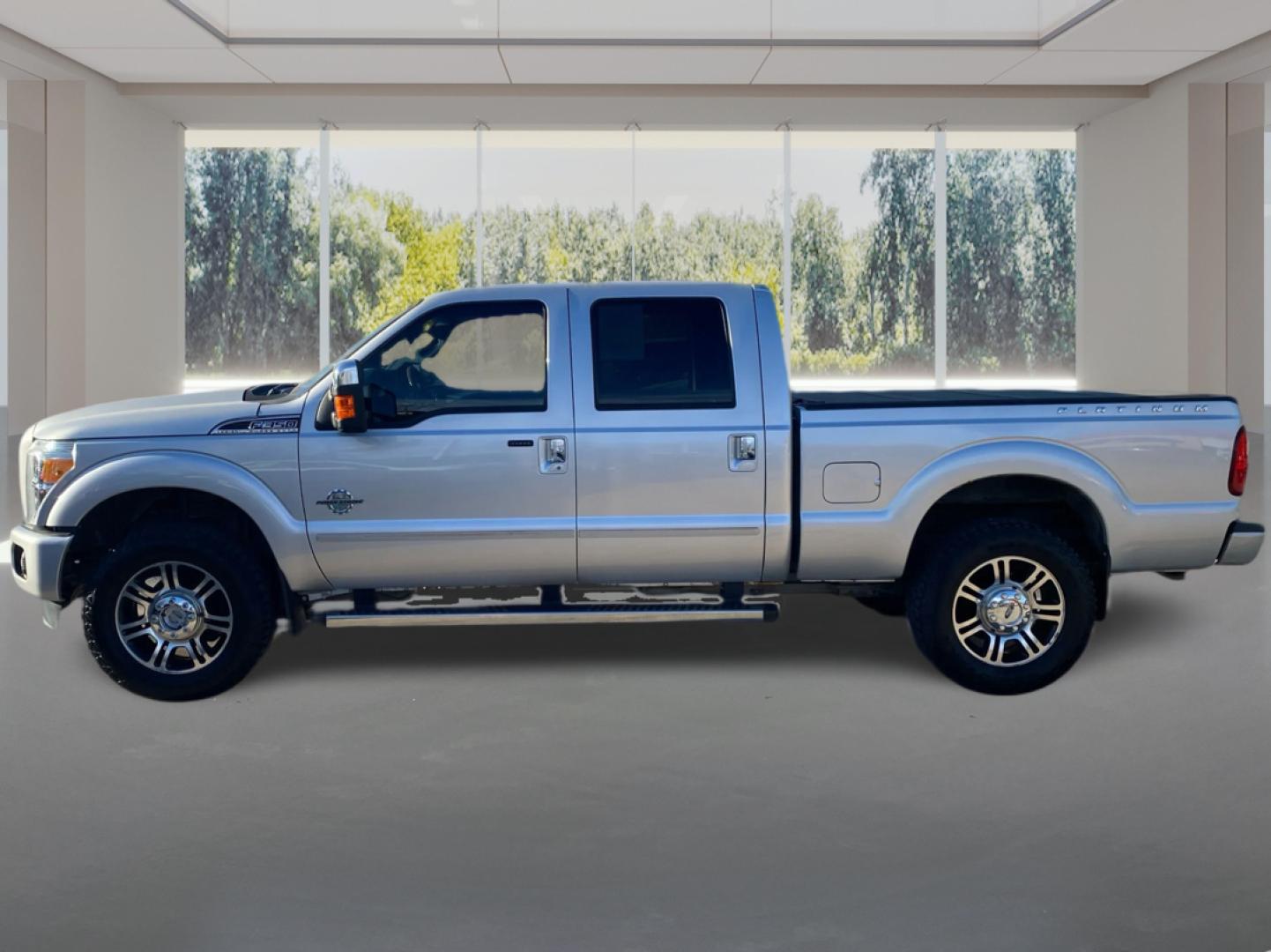 2015 SILVER FORD F350 SUPER DUTY (1FT8W3BTXFE) with an 6.7L engine, Automatic transmission, located at 908 SE 14th Street, Des Moines, IA, 50317, (515) 281-0330, 41.580303, -93.597046- Photo#5